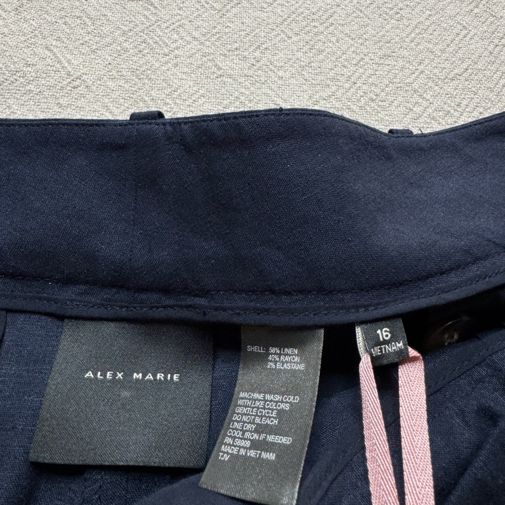 NEW Alex Marie Linen Blend Navy Blue Bermuda Shorts 16 w/pockets - Picture 6 of 7